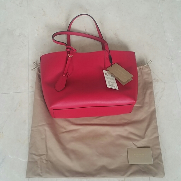 New with tags, Burberry Tote Handbag - Picture 3 of 8